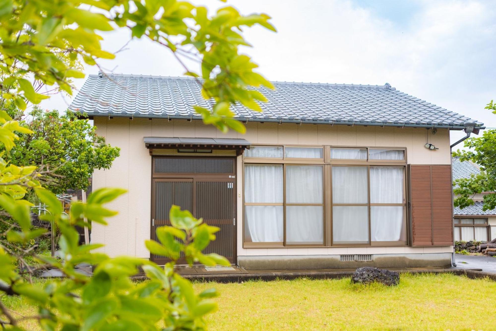 Goto I-House Villa Екстериор снимка